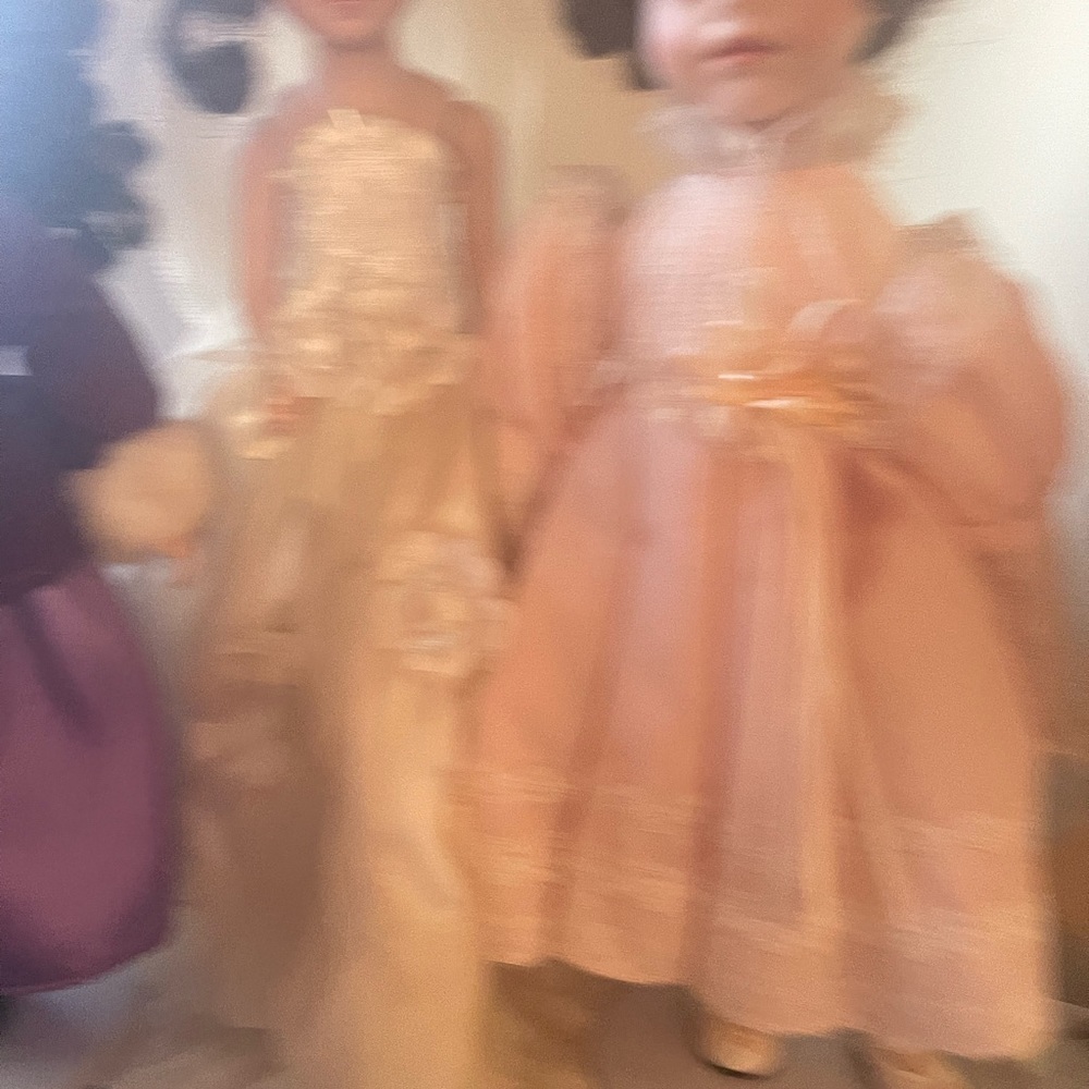 Porcelain dolls different styles - Picture 4 of 6